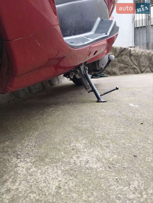 Мопеды Yamaha Majesty 2006 в Черновцах