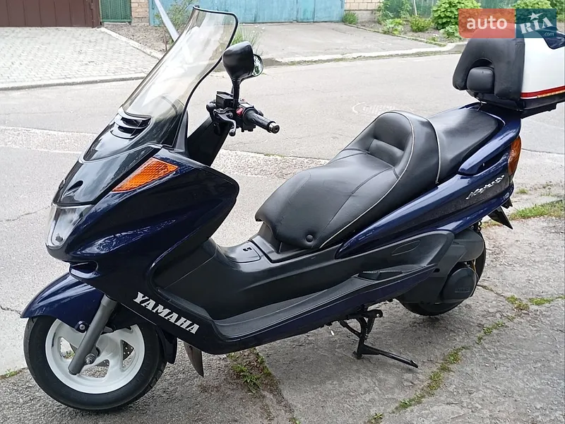 Yamaha Majesty 2000