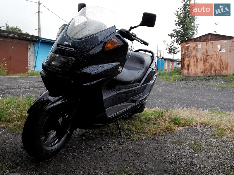 Yamaha Majesty 2001