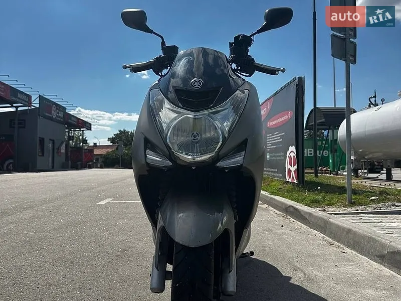 Yamaha Majesty 2013
