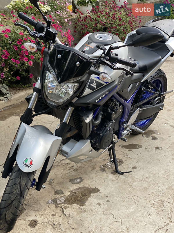 Спортбайк Yamaha MT-03 2016 в Татарбунарах