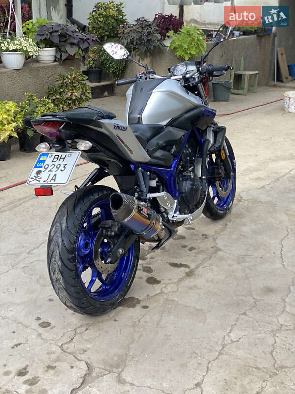 Спортбайк Yamaha MT-03 2016 в Татарбунарах