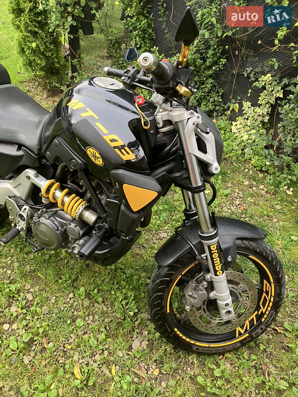 Мотоцикл Классик Yamaha MT-03 2006 в Великом Березном