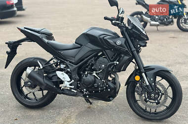 Мотоцикл Без обтікачів (Naked bike) Yamaha MT-03 2023 в  фото 2 Мотоцикл Без обтікачів (Naked bike) Yamaha MT-03 2023 в