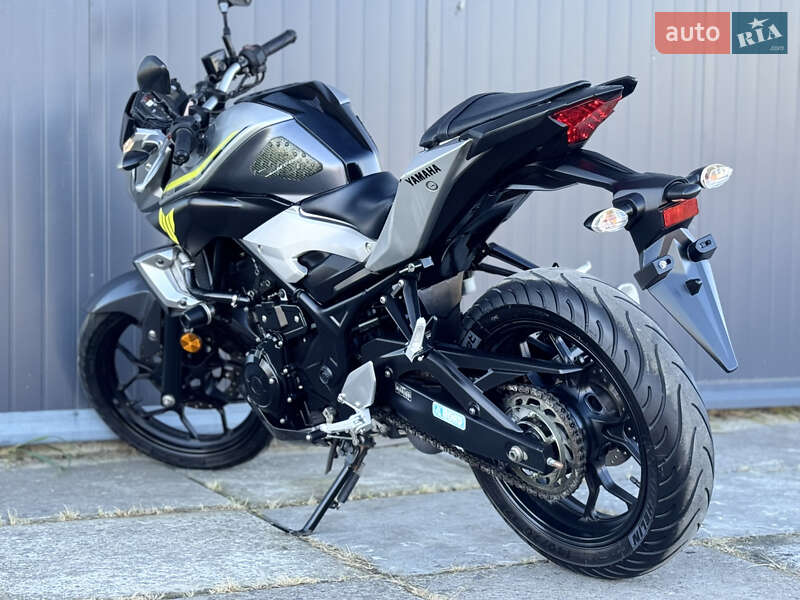 Мотоцикл Без обтекателей (Naked bike) Yamaha MT-03 2017 в Львове