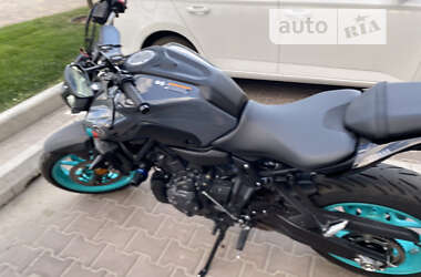 Мотоцикл Без обтекателей (Naked bike) Yamaha MT-07 2022 в 