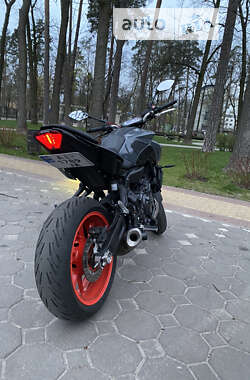 Мотоцикл Без обтекателей (Naked bike) Yamaha MT-07 2021 в 
