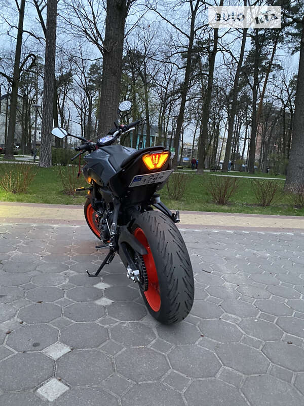 Мотоцикл Без обтекателей (Naked bike) Yamaha MT-07 2021 в 