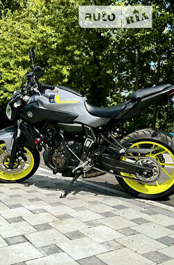 Мотоцикл Без обтекателей (Naked bike) Yamaha MT-07 2016 в Киеве