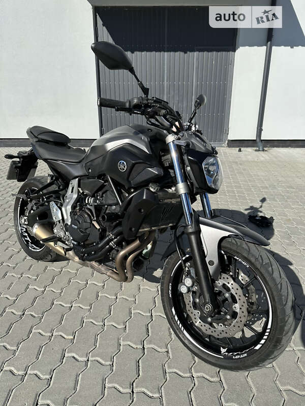 Мотоцикл Без обтікачів (Naked bike) Yamaha MT-07 2014 в Трускавці