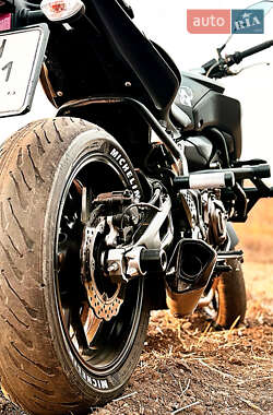 Мотоцикл Без обтекателей (Naked bike) Yamaha MT-07 2019 в 