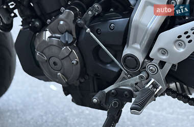 Мотоцикл Без обтекателей (Naked bike) Yamaha MT-07 2016 в 