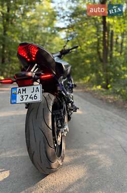 Мотоцикл Без обтекателей (Naked bike) Yamaha MT-07 2016 в 