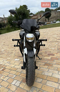 Мотоцикл Без обтекателей (Naked bike) Yamaha MT-07 2016 в 