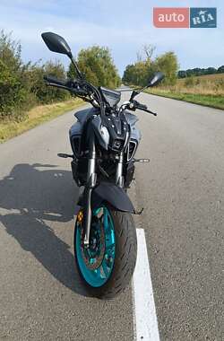 Мотоцикл Без обтекателей (Naked bike) Yamaha MT-07 2023 в 