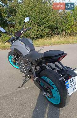 Мотоцикл Без обтекателей (Naked bike) Yamaha MT-07 2023 в 