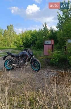 Мотоцикл Без обтекателей (Naked bike) Yamaha MT-07 2023 в 