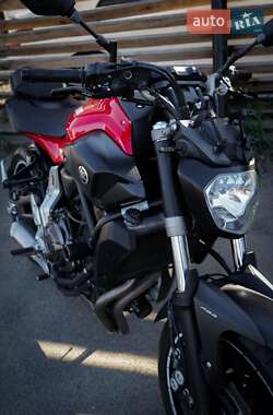 Кафе рейсер Yamaha MT-07 2014 в Киеве