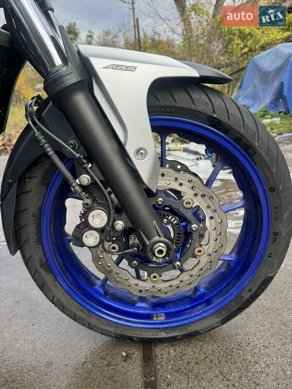 Мотоцикл Без обтекателей (Naked bike) Yamaha MT-07 2015 в Броварах