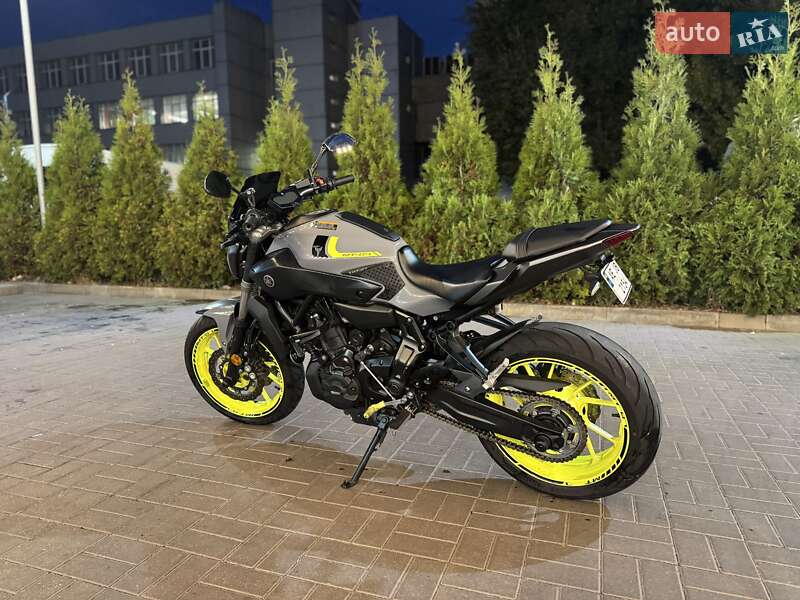 Спортбайк Yamaha MT-07 2017 в Днепре фото 10 Спортбайк Yamaha MT-07 2017 в Днепре