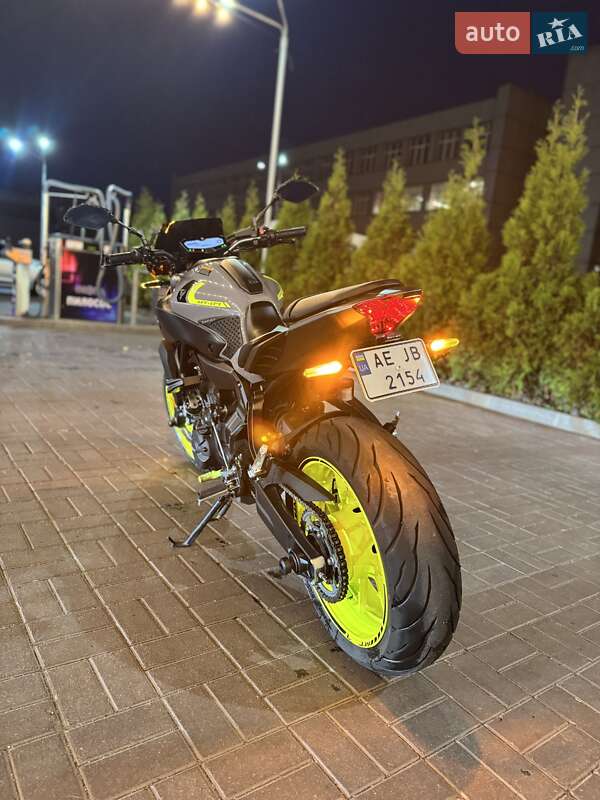 Спортбайк Yamaha MT-07 2017 в Днепре фото 19 Спортбайк Yamaha MT-07 2017 в Днепре