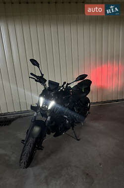Мотоцикл Без обтекателей (Naked bike) Yamaha MT-07 2023 в Киеве