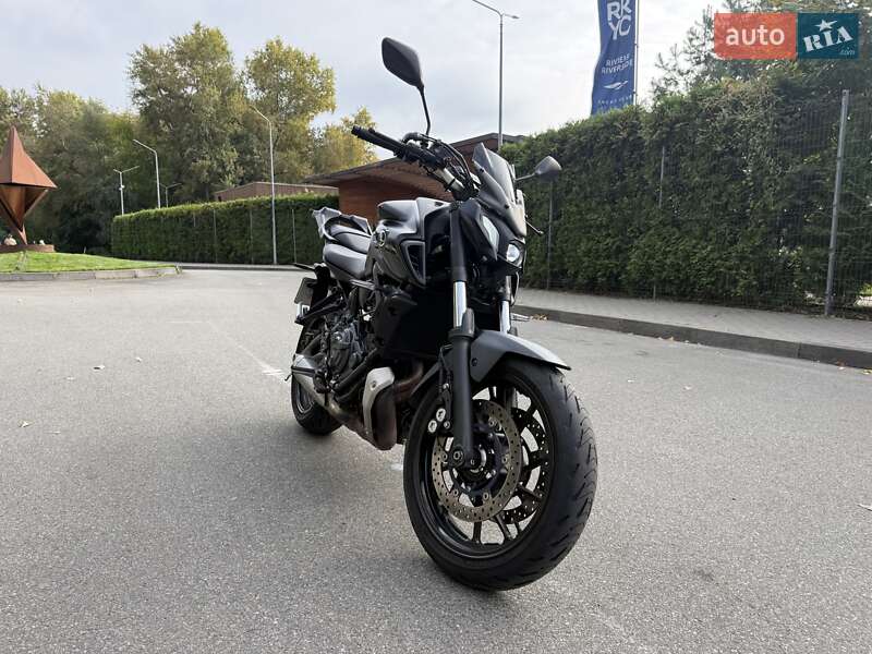 Мотоцикл Без обтекателей (Naked bike) Yamaha MT-07 2022 в Белой Церкви