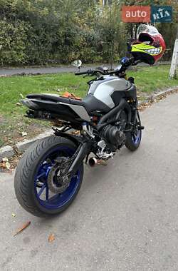 Мотоцикл Спорт-туризм Yamaha MT-09 SP 2017 в  фото 3 Мотоцикл Спорт-туризм Yamaha MT-09 SP 2017 в