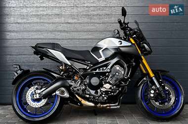Мотоцикл Без обтекателей (Naked bike) Yamaha MT-09 SP 2018 в 