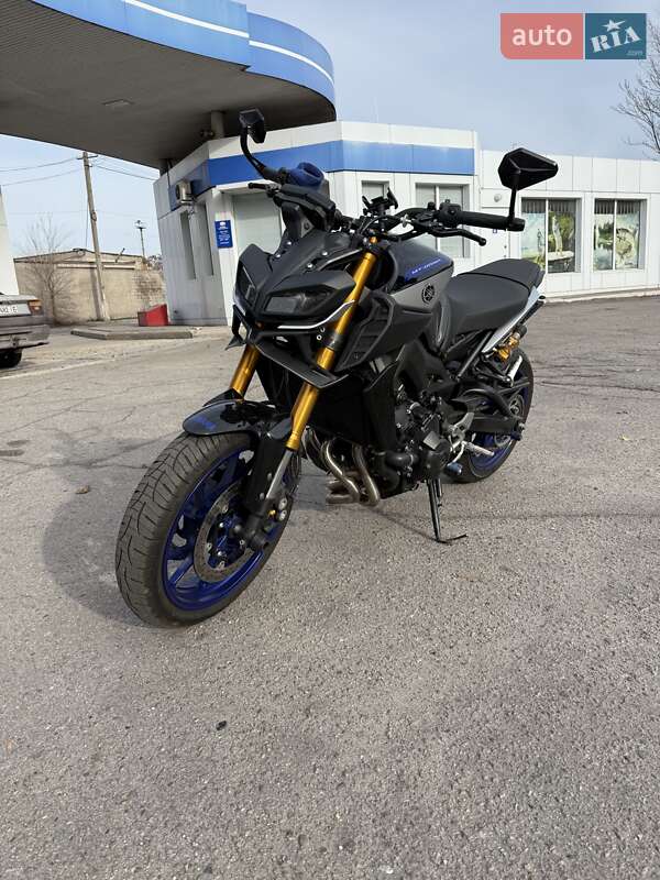 Мотоцикл Спорт-туризм Yamaha MT-09 SP 2017 в Ужгороде фото 2 Мотоцикл Спорт-туризм Yamaha MT-09 SP 2017 в Ужгороде
