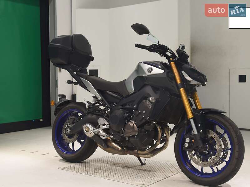 Мотоцикл Без обтекателей (Naked bike) Yamaha MT-09 SP 2020 в Днепре фото 3 Мотоцикл Без обтекателей (Naked bike) Yamaha MT-09 SP 2020 в Днепре