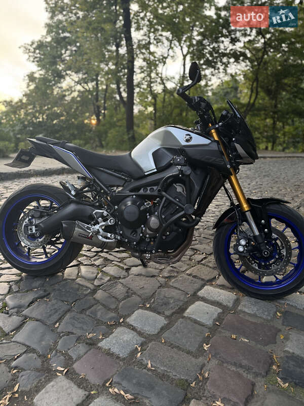Мотоцикл Без обтекателей (Naked bike) Yamaha MT-09 SP 2019 в Львове фото 5 Мотоцикл Без обтекателей (Naked bike) Yamaha MT-09 SP 2019 в Львове