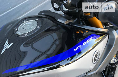 Мотоцикл Без обтекателей (Naked bike) Yamaha MT-09 2018 в 
