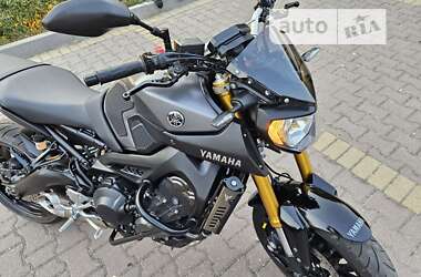 Мотоцикл Без обтекателей (Naked bike) Yamaha MT-09 2019 в Миргороде