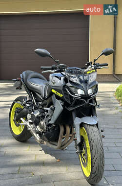 Мотоцикл Без обтекателей (Naked bike) Yamaha MT-09 2017 в Житомире