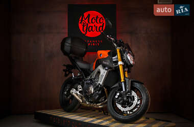 Мотоцикл Без обтекателей (Naked bike) Yamaha MT-09 2014 в 