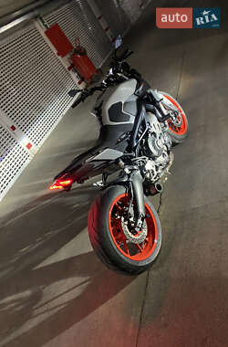 Мотоцикл Без обтекателей (Naked bike) Yamaha MT-09 2018 в 