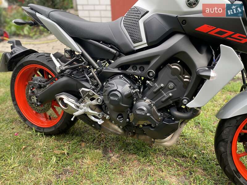 Мотоцикл Без обтікачів (Naked bike) Yamaha MT-09 2020 в Дніпрі фото 11 Мотоцикл Без обтікачів (Naked bike) Yamaha MT-09 2020 в Дніпрі