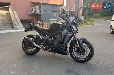 Мотоцикл Без обтекателей (Naked bike) Yamaha MT-09 2025 в Киеве
