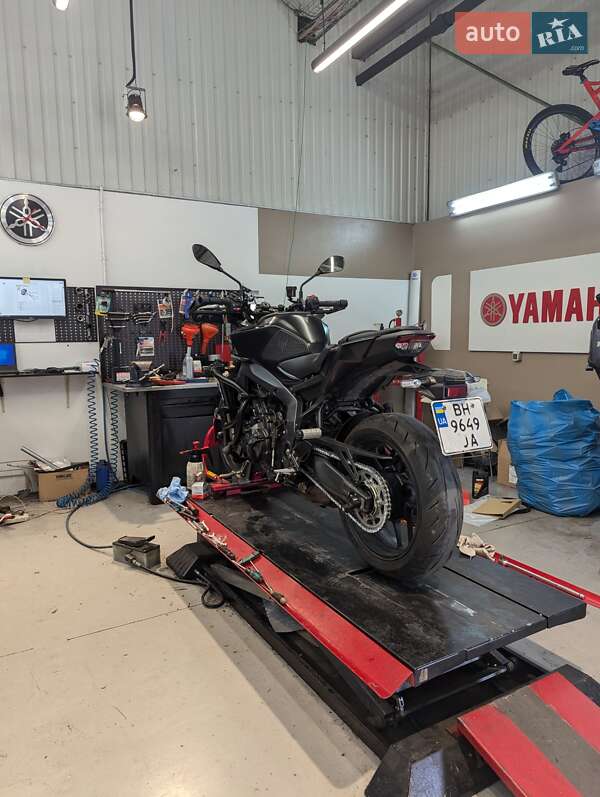 Мотоцикл Без обтекателей (Naked bike) Yamaha MT-09 2024 в Львове