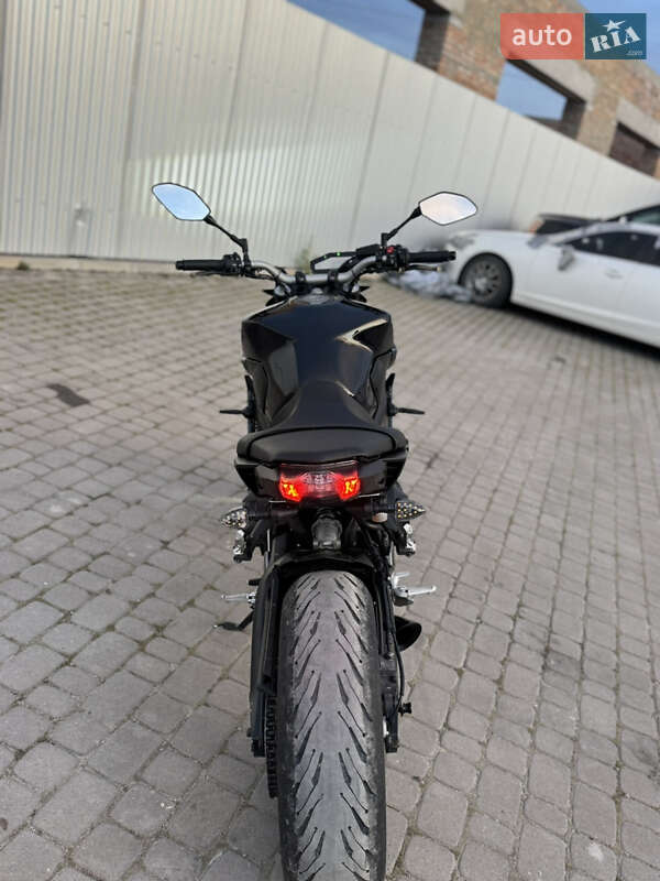 Мотоцикл Без обтекателей (Naked bike) Yamaha MT-09 2018 в Тернополе фото 4 Мотоцикл Без обтекателей (Naked bike) Yamaha MT-09 2018 в Тернополе