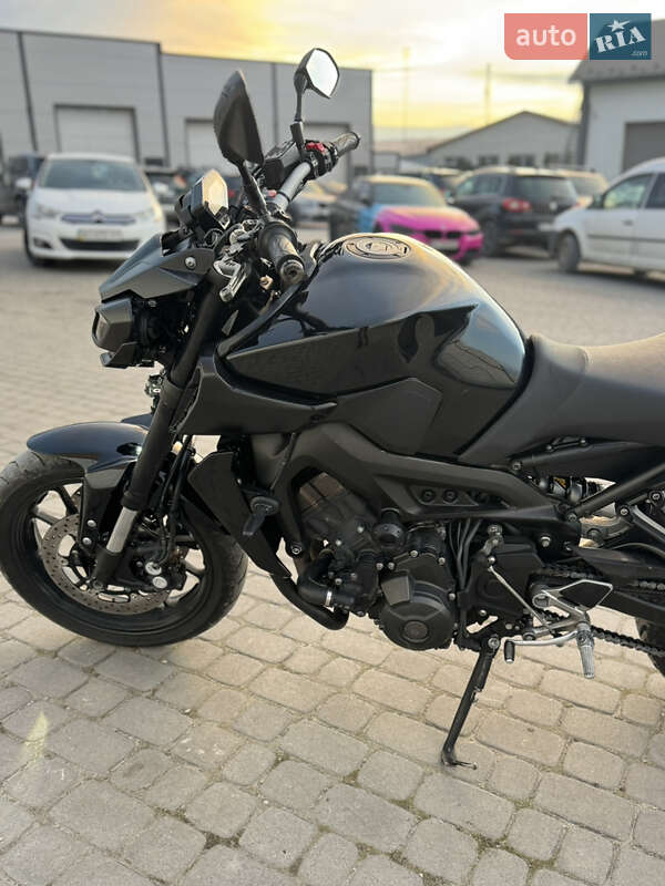 Мотоцикл Без обтекателей (Naked bike) Yamaha MT-09 2018 в Тернополе фото 6 Мотоцикл Без обтекателей (Naked bike) Yamaha MT-09 2018 в Тернополе