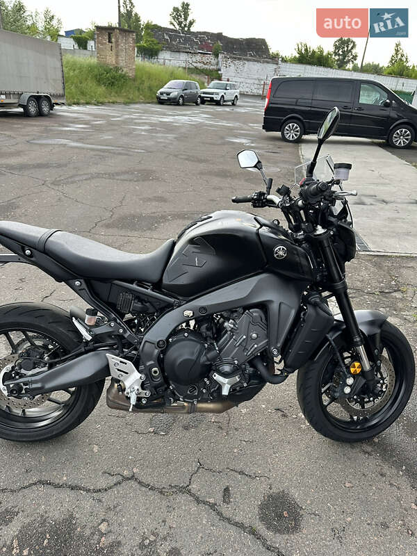 Мотоцикл Без обтекателей (Naked bike) Yamaha MT-09 2021 в Киеве