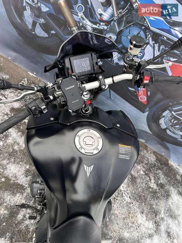 Мотоцикл Без обтекателей (Naked bike) Yamaha MT-09 2022 в Смеле фото 8 Мотоцикл Без обтекателей (Naked bike) Yamaha MT-09 2022 в Смеле
