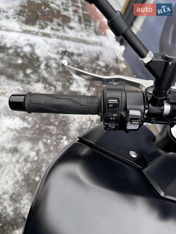 Мотоцикл Без обтекателей (Naked bike) Yamaha MT-09 2022 в Смеле фото 17 Мотоцикл Без обтекателей (Naked bike) Yamaha MT-09 2022 в Смеле