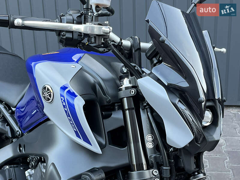 Мотоцикл Без обтікачів (Naked bike) Yamaha MT-09 2021 в Кам'янському фото 8 Мотоцикл Без обтікачів (Naked bike) Yamaha MT-09 2021 в Кам'янському