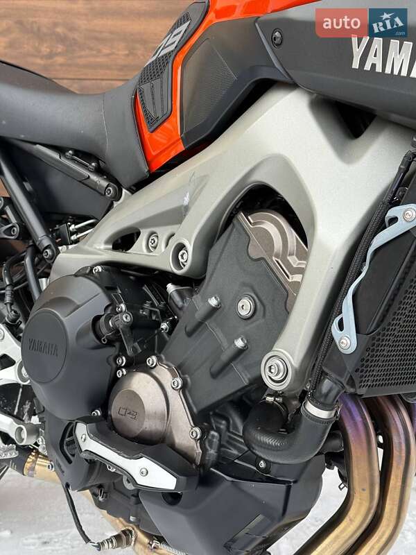 Мотоцикл Без обтікачів (Naked bike) Yamaha MT-09 2015 в Вінниці