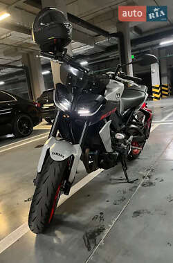 Мотоцикл Без обтекателей (Naked bike) Yamaha MT-09 2019 в Киеве