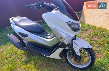 Макси-скутер Yamaha NMax 2016 в 