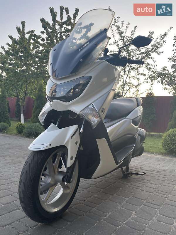 Yamaha NMax 2015
